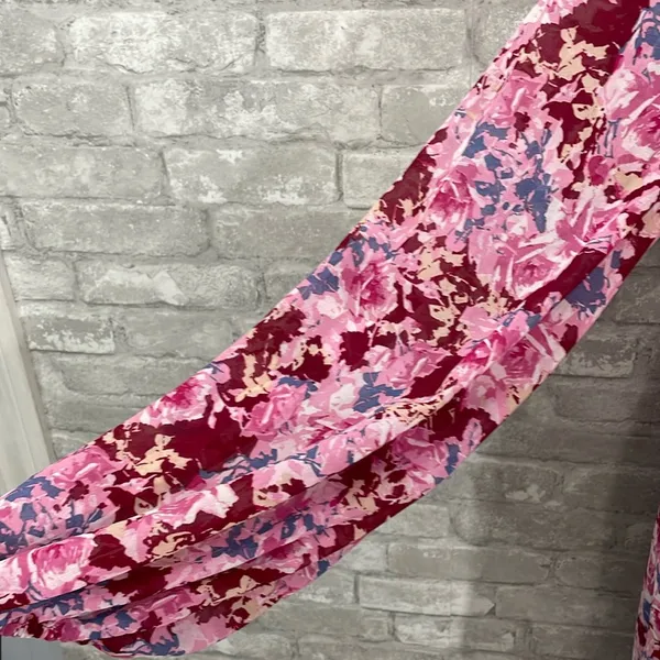 Lush Galata Chiffon Floral Midi Dress - Image 3