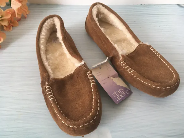 Moccasin Slippers, Size 7 - Image 4