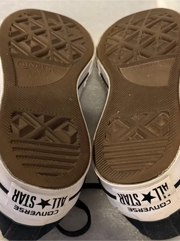 Converse Black and White Low-Top Canvas Sneakers - Image 6