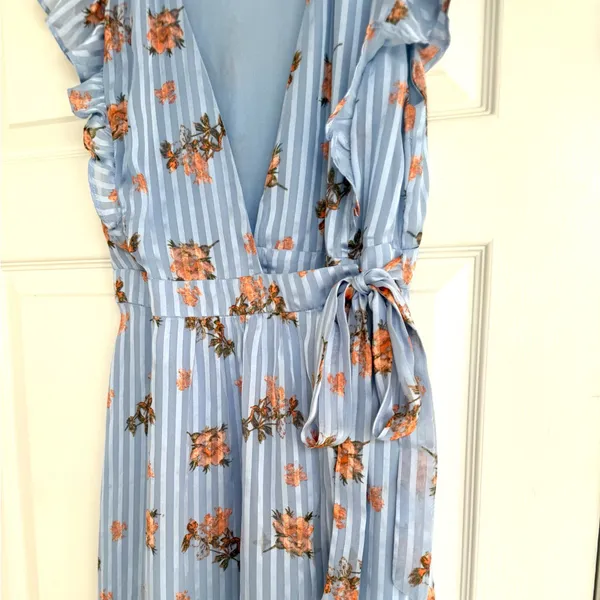 ASTR The Label Lila Light Blue Floral Print Maxi Dress M - Image 5