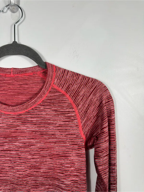 Lululemon Swiftly Tech Long Sleeve Crew Size 4 Red‎ Alert White Dark Sport Red - Image 6