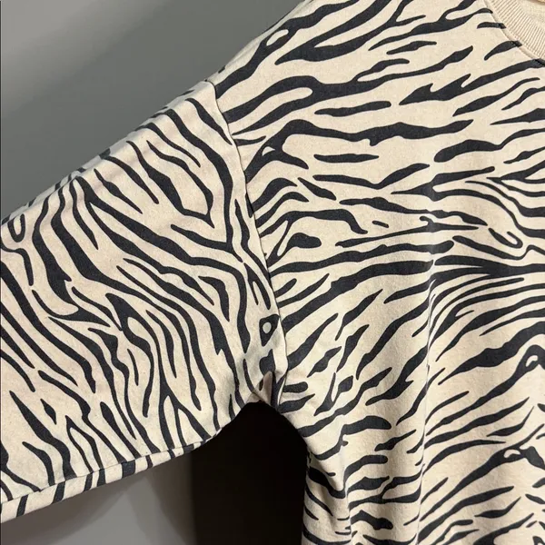 Easel S Zebra Print Sweatshirt Cream Black Animal‎ Print Cozy Trendy Lounge - Image 3