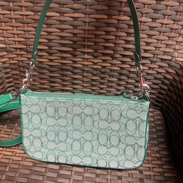 COACH C8306 Lonnie Baguette In Signature Jacquard & Leather Green - Image 4