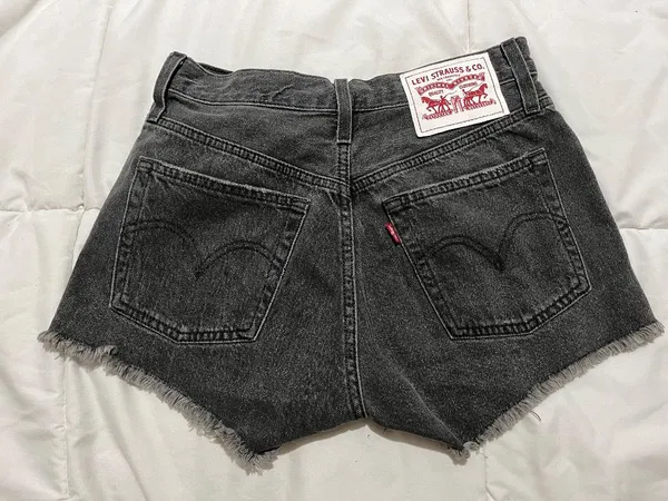 Levi’s 501 Shorts - Image 2