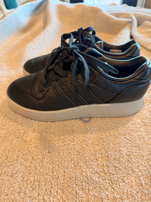 Adidas Originals Rivalry Lux Low Black Leather Platform Sneakers Women’s 6.5 HQ3950 - Image 3