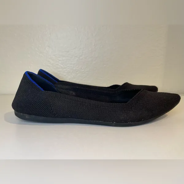 Rothy's Women’s Pointed Knit Flats in Black with‎ Blue Trim Shoes Size 7.5 - Image 4