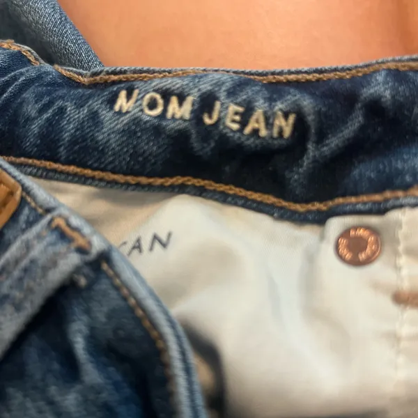 American Eagle Mom Jeans - Image 3