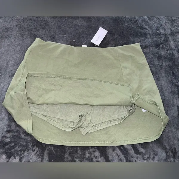 American Eagle It Knit Skort in Olive Moss Size Medium New with tag - Image 7