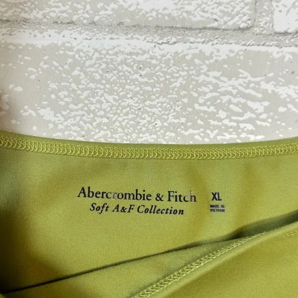 Abercrombie & Fitch Olive Tank Top - Image 3