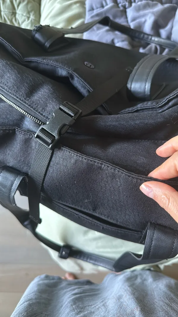 Lululemon Gym Bag Black Duffle - Image 6