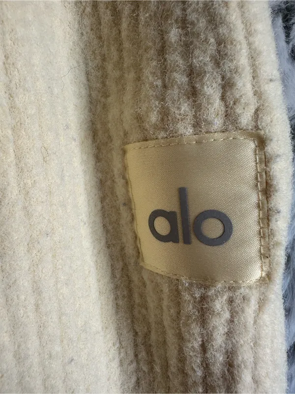 700. Alo Yoga Snuggle Up Sweater High-Waist Wide Leg Pants xs - Image 5