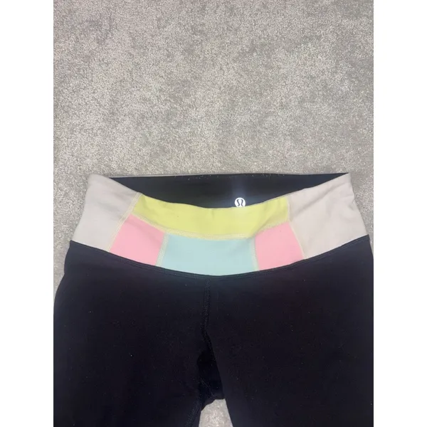 Lululemon Quilted Band reversible Full Length leggings black/pastel colors‎ 6 - Image 3