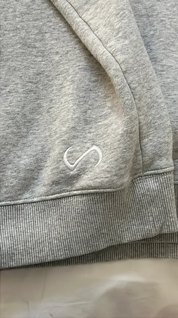 Alphalete Oversized Crewneck Sweatshirt - Image 4