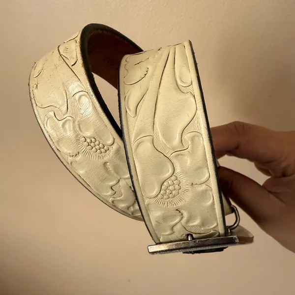 Justin Boots Ivory Leather Belt Cowgirl Boots Buckle Top Grain Cowhide Sz 28 31” - Image 2