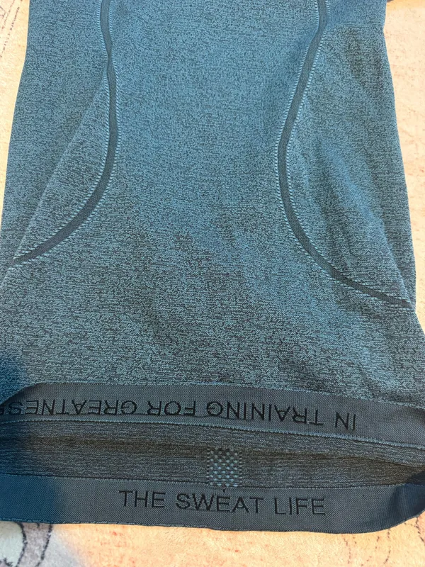 Lululemon shirt  - Image 2