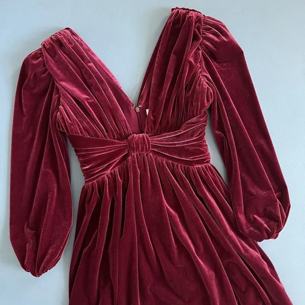 NWT Gianni Bini Mariah 3/4 Sleeve‎ Plunging V-Neck Burgundy Velvet A-Line Dress - Image 6