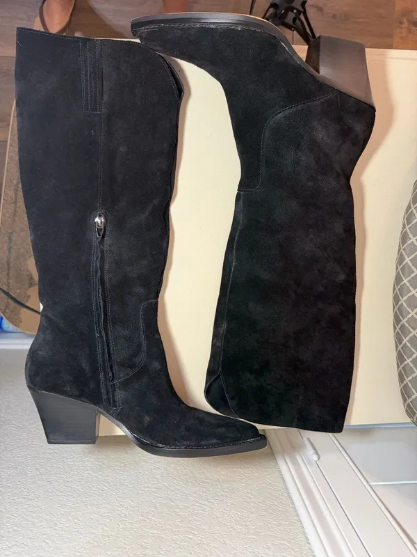Raj Boots in Onyx Suede Black Size 8.5 - Image 9