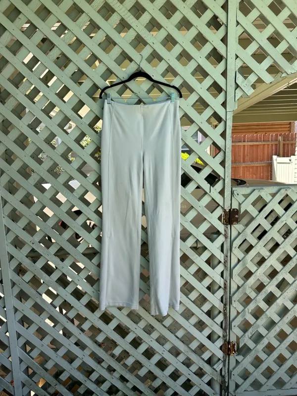 Lululemon SOFTSTREAM ribbed flare leggings - Image 2