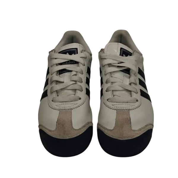White Adidas sneakers Samoa sz 4 - Image 2