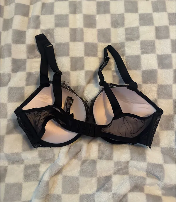 Victoria's Secret Bra - Image 2