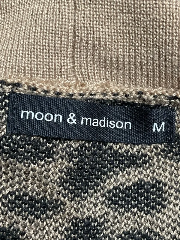 Moon & Madison Beige and Black Leopard Open-Front Cardigan Size Medium - Image 3