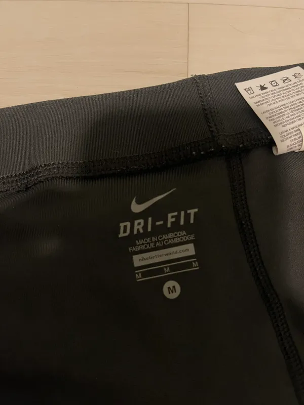 Nike Spandex Shorts - Image 4