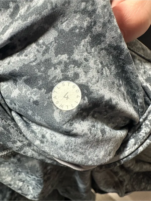 lululemon athletica Mottled Charcoal High-Rise Leggings - Image 3