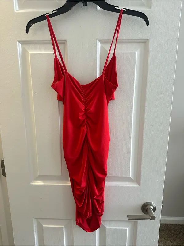 Amazon Red Cutout Bodycon Mini Dress - Image 5