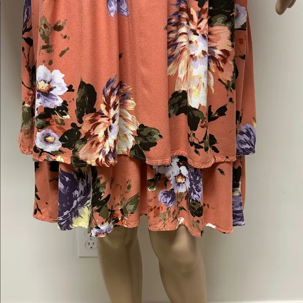 White Birch Coral Peach with bold florals 2 tier dress balloon sleeves size L - Image 3