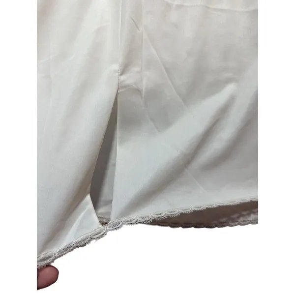 Vanity Fair vintage white maxi slip‎ nightgown size 36 cup Small - Image 6