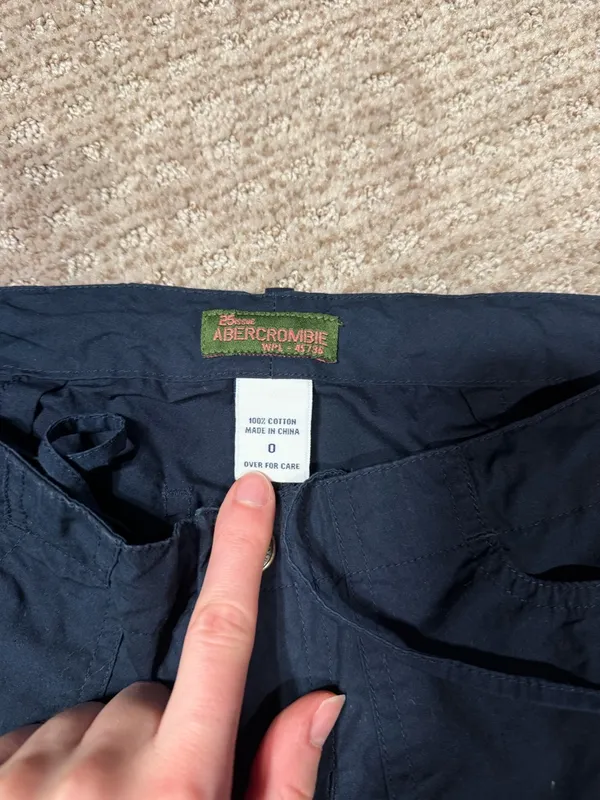 Y2K Abercrombie & Fitch Navy Drawstring Cargo Capris size 0 - Image 3