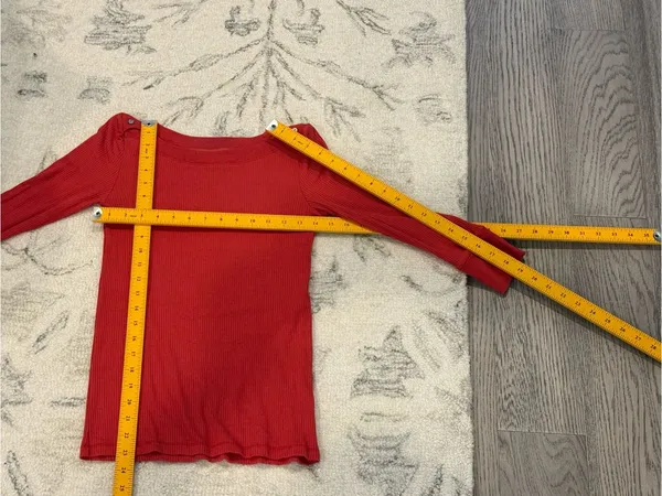 Anthropologie Omi + Kin Red Ribbed Button Shoulder Top XS - Image 9