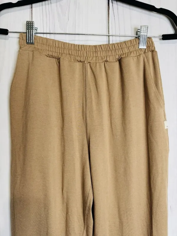 Vuori Villa Jogger Brown Women’s XS (24x26) Tapered Lightweight Performance Knit - Image 2