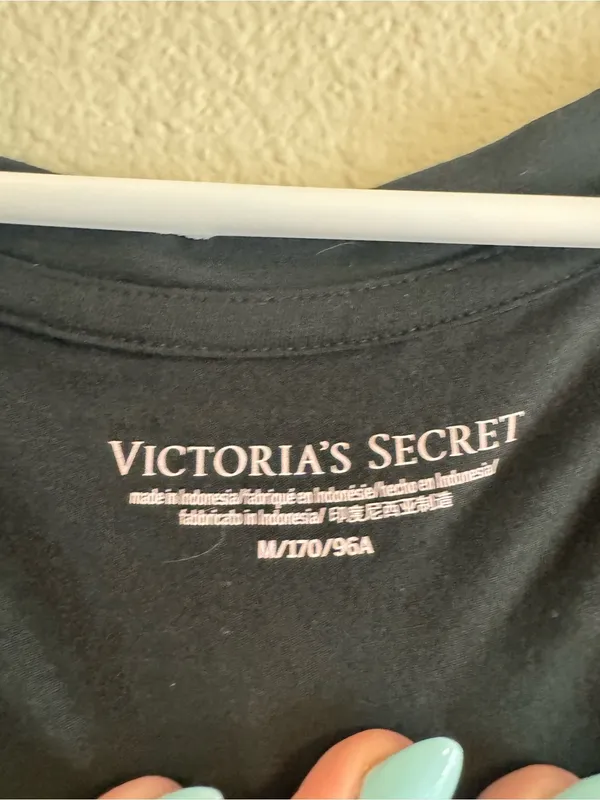 Victoria's Secret Black Long-Sleeve Scoop Tunic Dress - Image 2