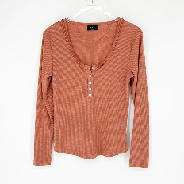 VICI Long Sleeve Henley Top Women's Size S Rust Boho‎ - Image 2