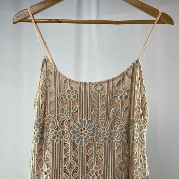 NWT Eli + Ali by Anthropologie Twilight‎ Lace Dress in Silver Size Medium - Image 8