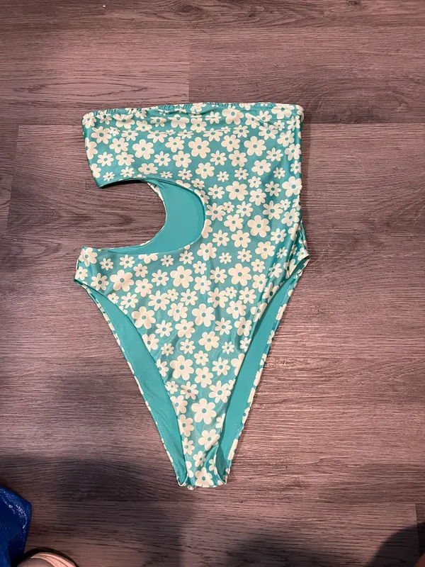 One Piece Blue Floral - Image 2
