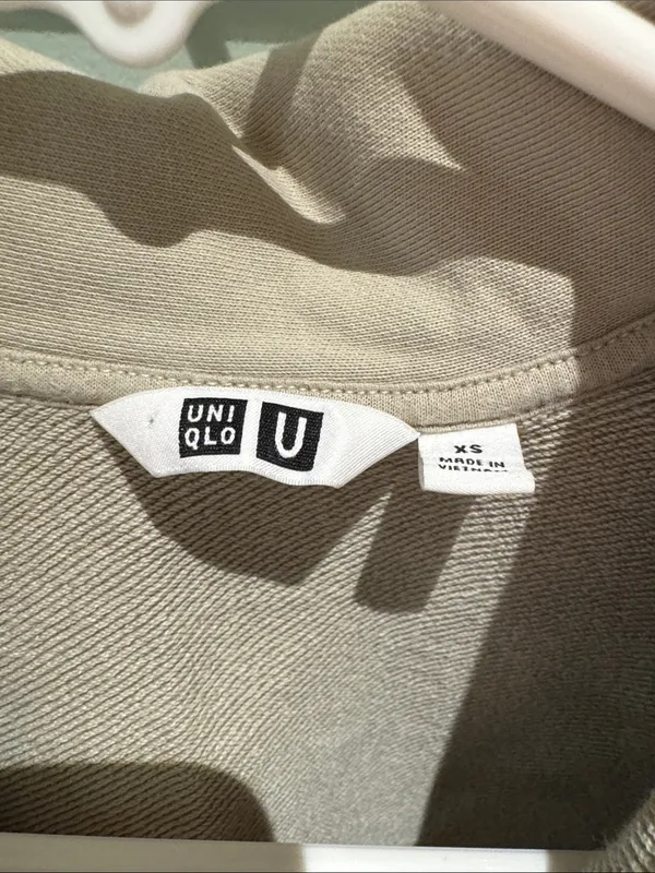 Uniqlo Tan Zip-Neck Pullover - Image 2