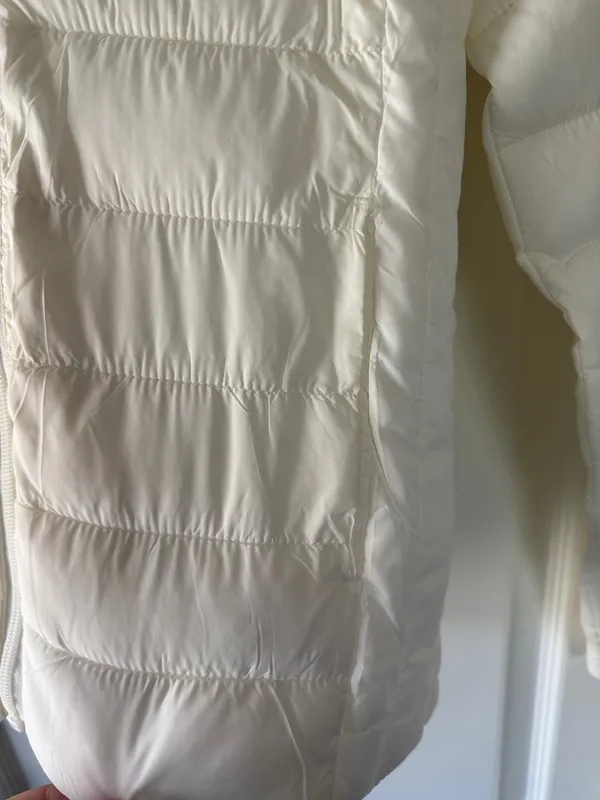 Love Tree White Ultra Light Puffer Jacket / BB20 - Image 3