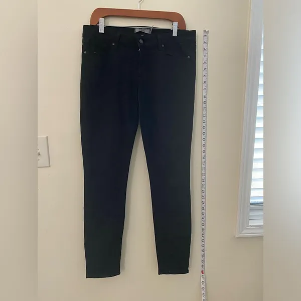 Paige Premium Skinny Denim. Size : 31 - Image 4