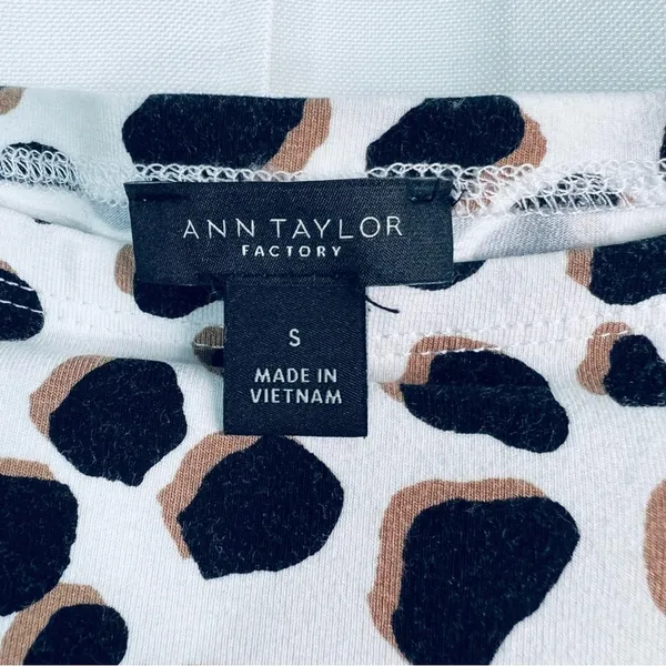 Ann Taylor Animal Print Boat Neck 3/4 Sleeve Blouse S - Image 10
