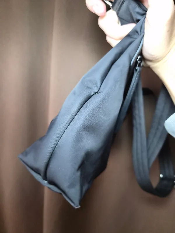 Longchamp Black Nylon Shoulder Bag Adjustable Crossbody Purse - Image 8