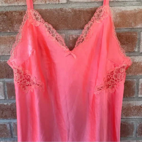 Victoria’s Secret Slip Dress Lingerie Medium Hot Pink Nightie Satin Lace Barbie - Image 2