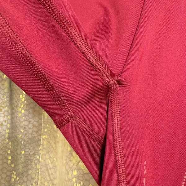 Gymshark Burgundy Claret Cropped Capri Athletic Leggings XS NWOT - Image 4