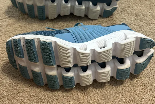 On Cloud Running Shoes - Image 4