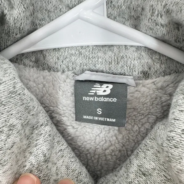 New Balance Women Sweater Fleece Quilted Jacket Light Gray Full Zip Athletic NWT - Image 6