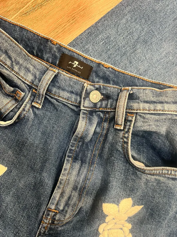 Embroidered 7 For All Mankind Straight Leg Jeans - Size 25 - Image 4