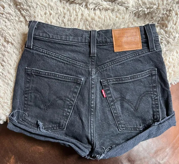 Levi’s 501 Shorts - Image 2