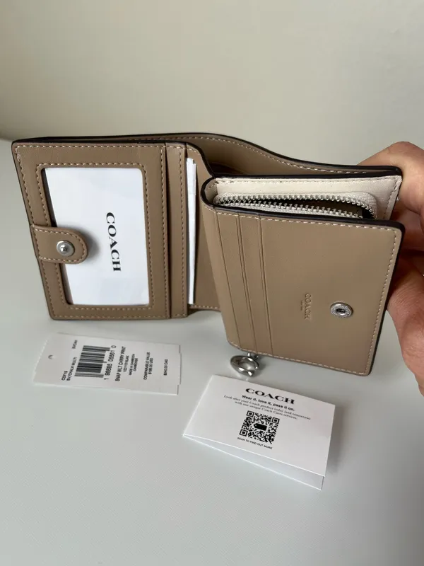 Coach Wallet - Image 6