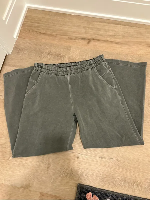 Prana Gray Set Size Small - Image 2